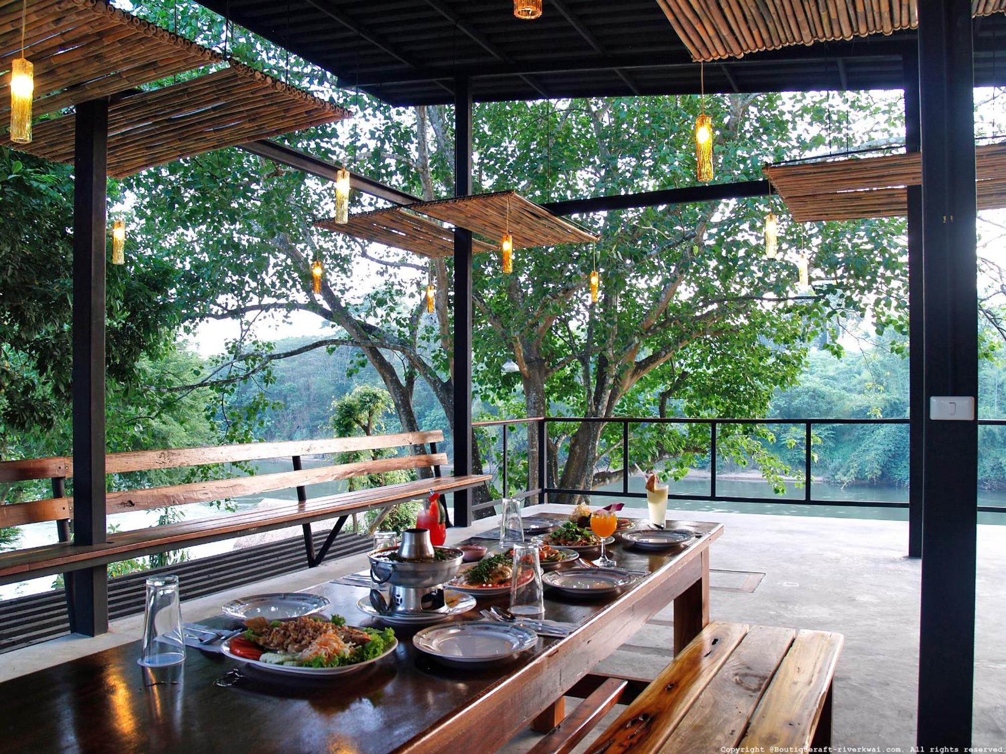 Boutique Raft Resort, River Kwai Ban Huai Maenam Noi Exteriér fotografie