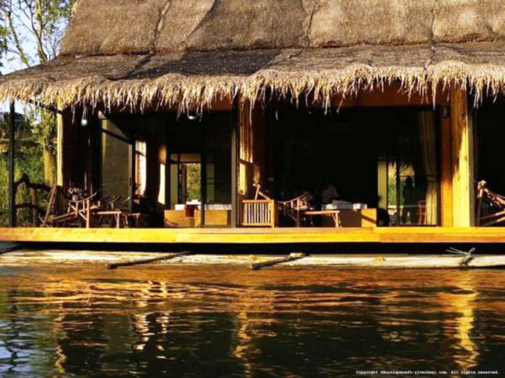 Boutique Raft Resort, River Kwai Ban Huai Maenam Noi Pokoj fotografie